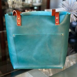 Caribbean Medium Classic Tote Portland Leather Goods